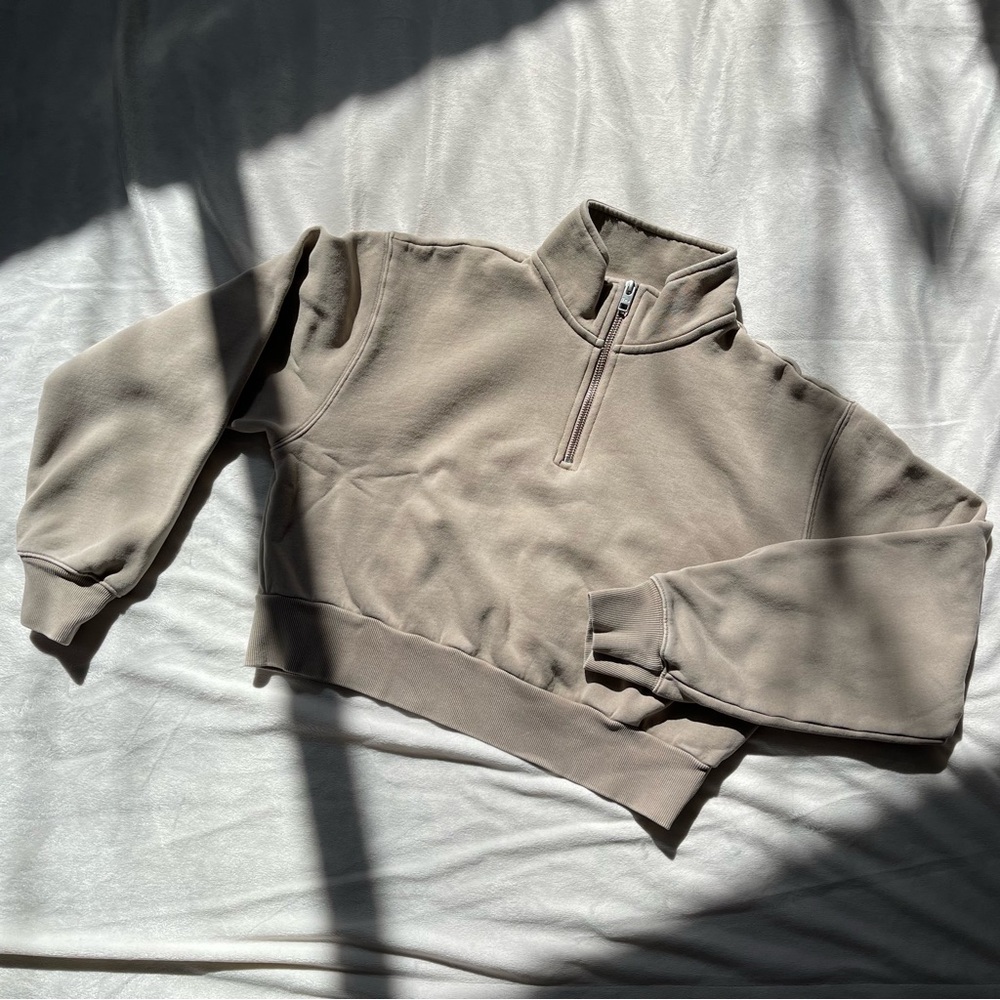 Tna Cozy Fleece Perfect 1/4 Zip Sweatshirt (Aritzia) Size Small Color - Tan